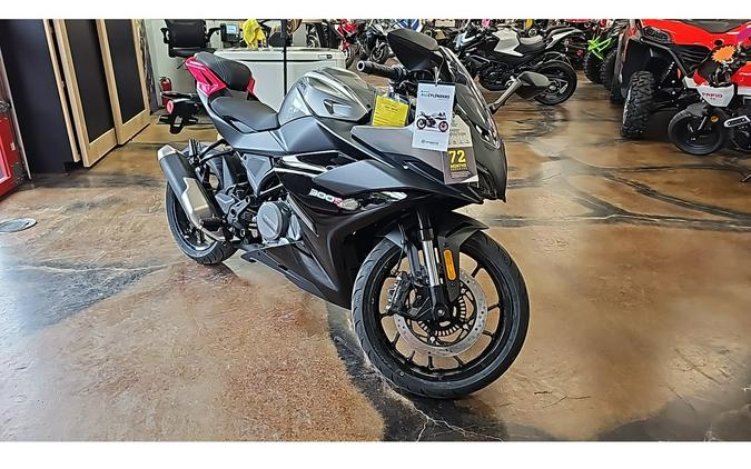 2025 300 SS - CFMOTO