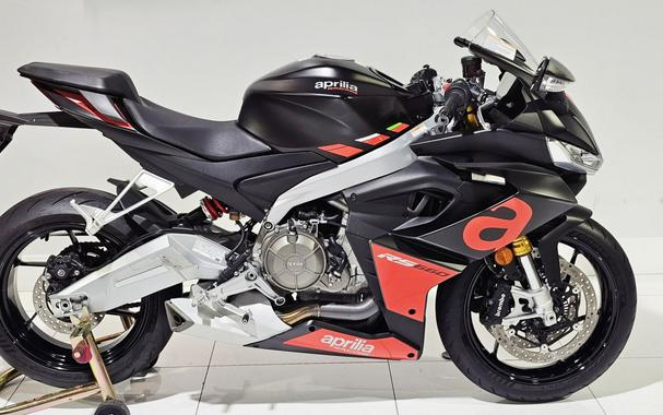 2023 Aprilia RS 660