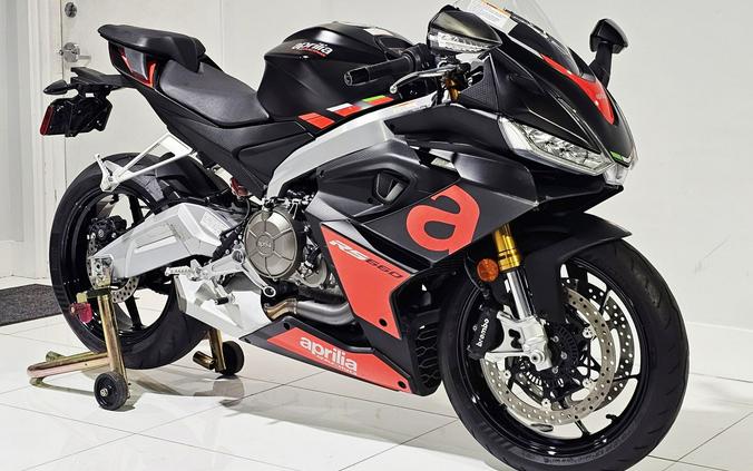 2023 Aprilia RS 660