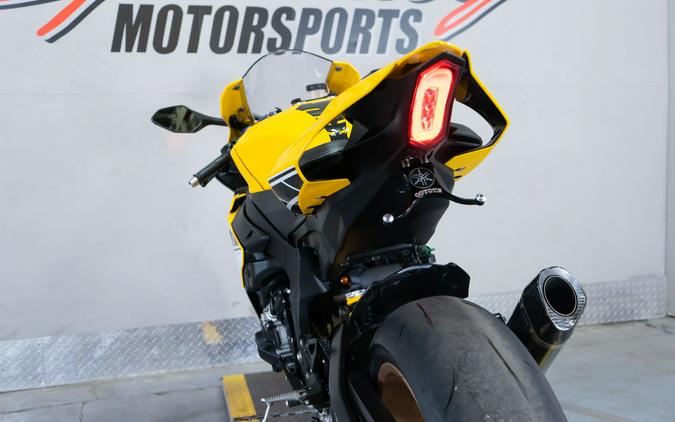 2016 Yamaha YZF-R1