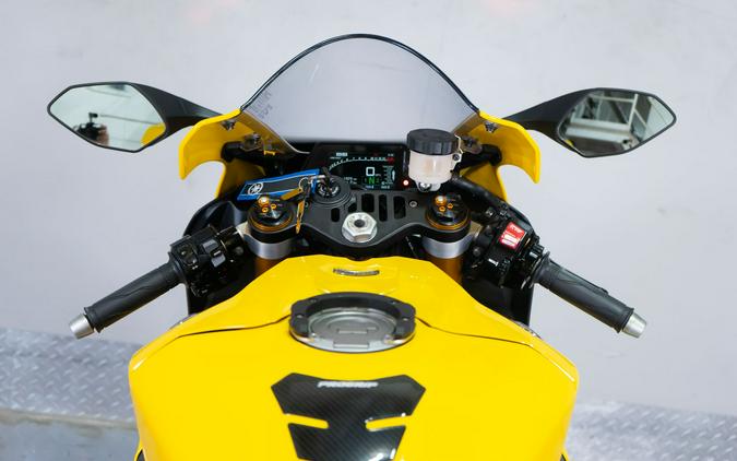 2016 Yamaha YZF-R1