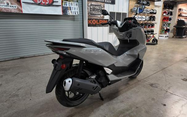 2025 Honda PCX ABS