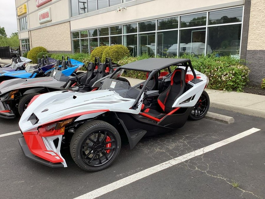 2024 Polaris Slingshot® ROUSH® Edition Manual