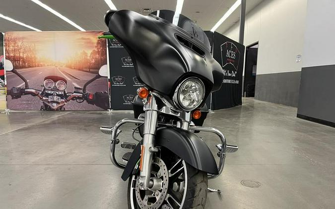 2017 Harley-Davidson® FLHX - Street Glide®