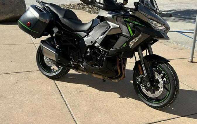 2025 Kawasaki Versys 1100 SE LT ABS