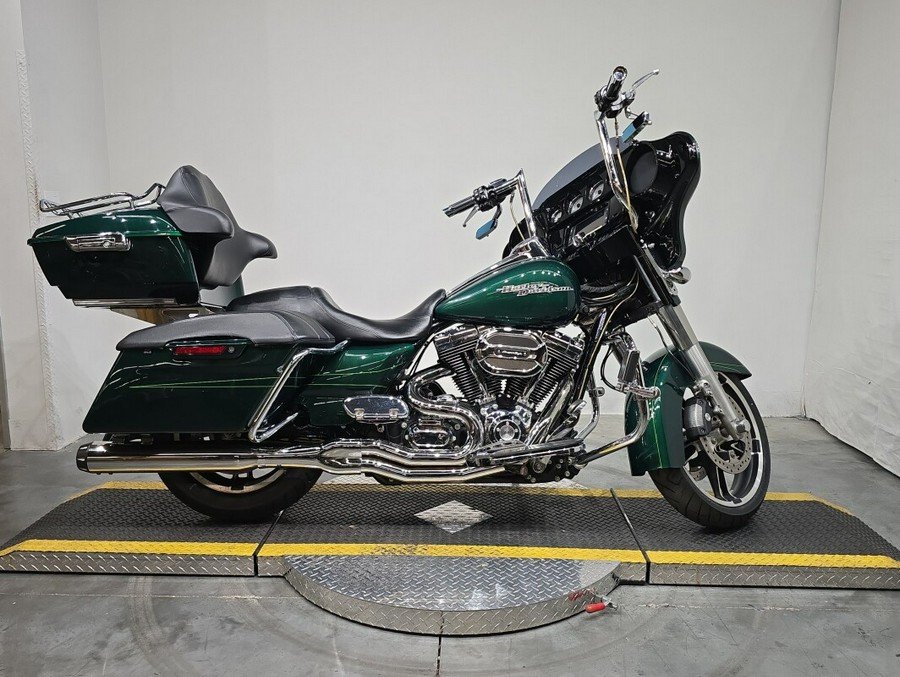 FLHXS 2016 Street Glide® Special