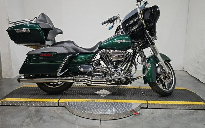 FLHXS 2016 Street Glide® Special
