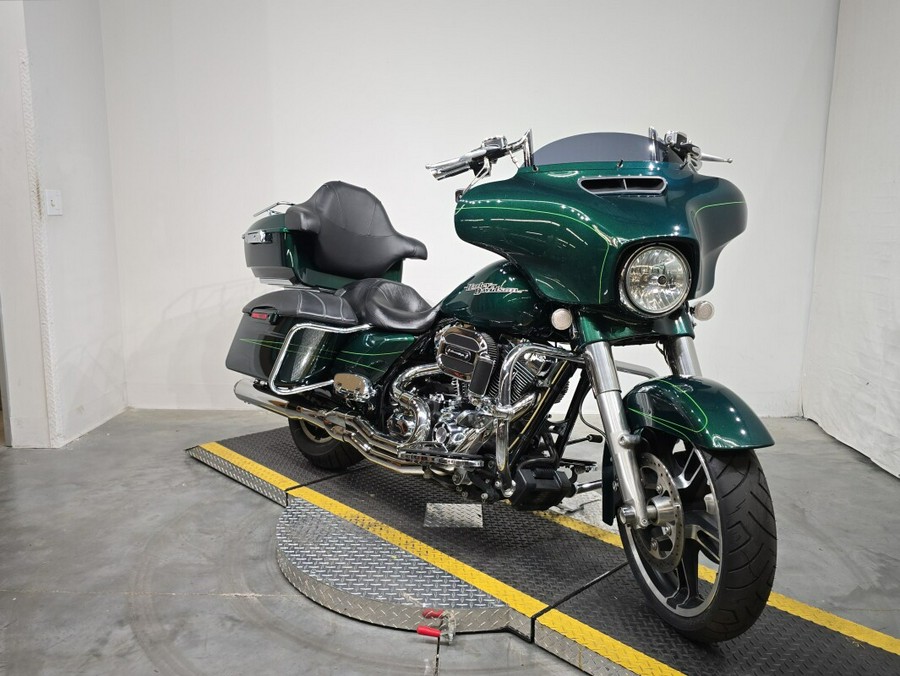 FLHXS 2016 Street Glide® Special
