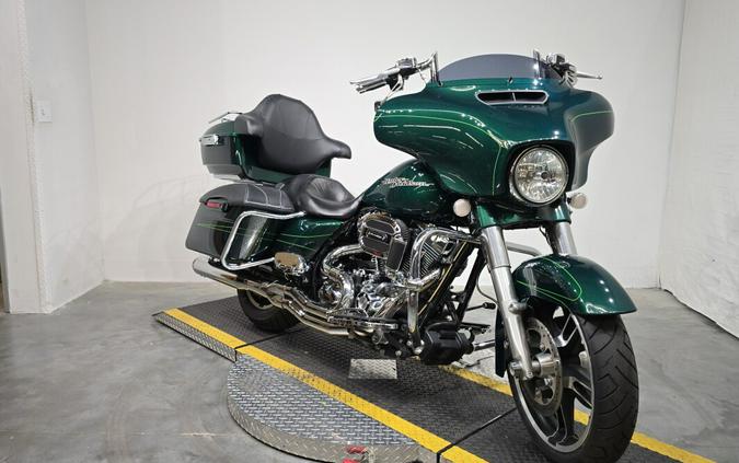FLHXS 2016 Street Glide® Special
