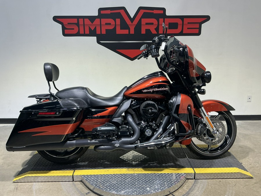 2017 Harley-Davidson CVO™ Street Glide®
