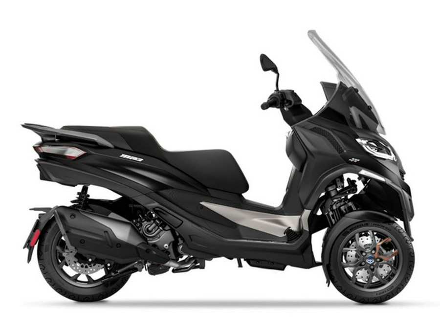 2027 Piaggio MP3 530 Exclusive