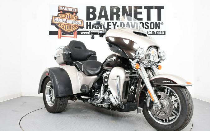 2018 Harley-Davidson FLHTCUTG Tri Glide Ultra