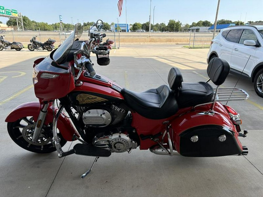 2017 Indian Motorcycle® Chieftain® Limited Wildfire Red over Thunder Black