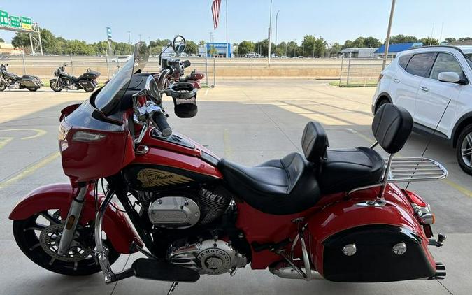 2017 Indian Motorcycle® Chieftain® Limited Wildfire Red over Thunder Black