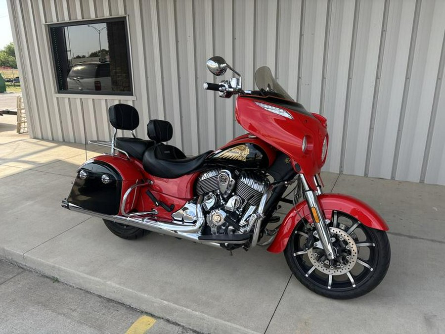 2017 Indian Motorcycle® Chieftain® Limited Wildfire Red over Thunder Black