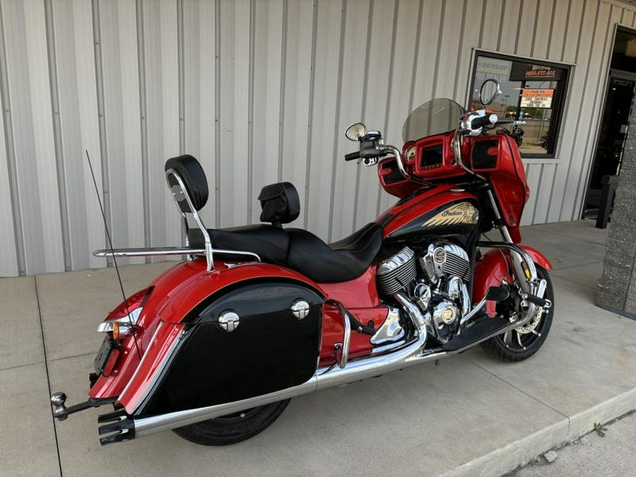 2017 Indian Motorcycle® Chieftain® Limited Wildfire Red over Thunder Black