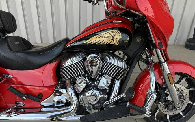 2017 Indian Motorcycle® Chieftain® Limited Wildfire Red over Thunder Black