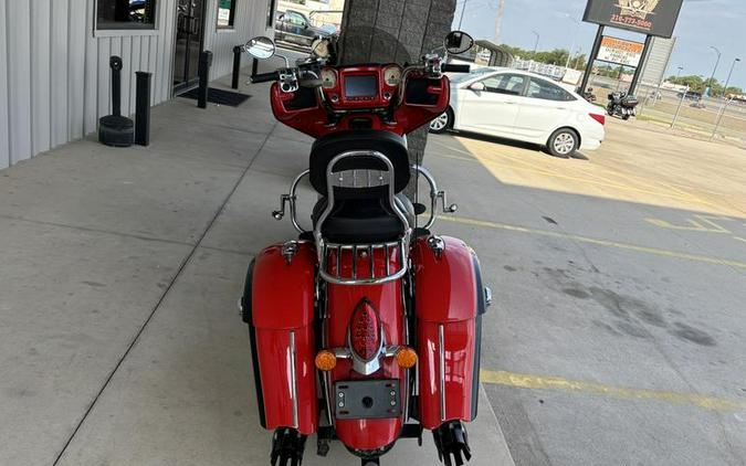 2017 Indian Motorcycle® Chieftain® Limited Wildfire Red over Thunder Black