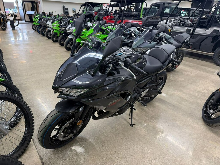 2026 Kawasaki Ninja® 650 Base