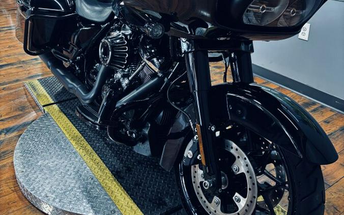 2021 Harley-Davidson® Road Glide® Special BLACK
