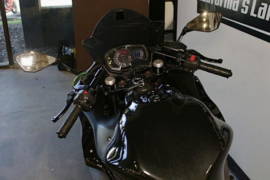 2019 Kawasaki Ninja® 650 ABS Metallic Spark Black