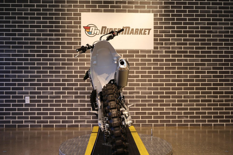 2025 Triumph TF 450-RC Edition