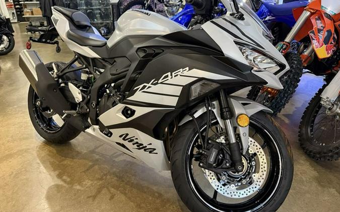 2025 Kawasaki NINJA ZX-4RR ABS