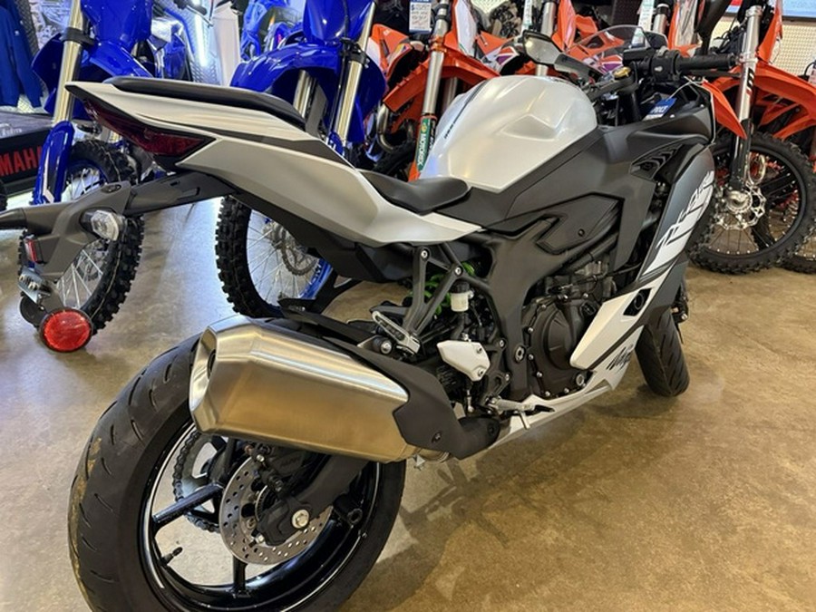 2025 Kawasaki NINJA ZX-4RR ABS