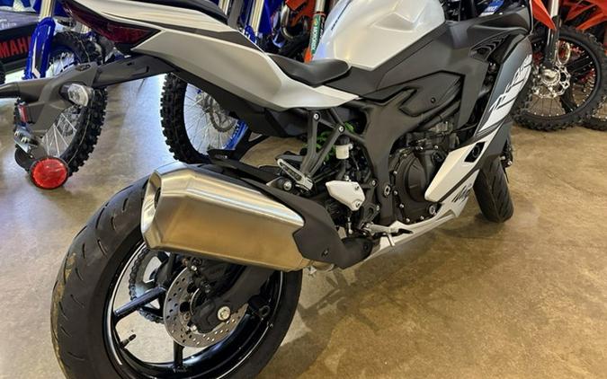 2025 Kawasaki NINJA ZX-4RR ABS