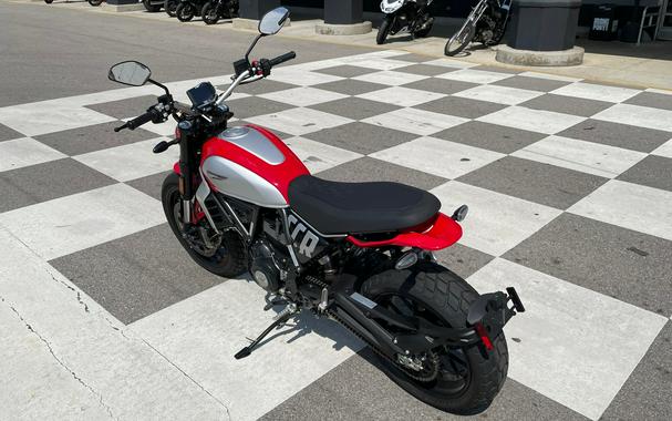 2025 Ducati Scrambler® Icon - DEMO