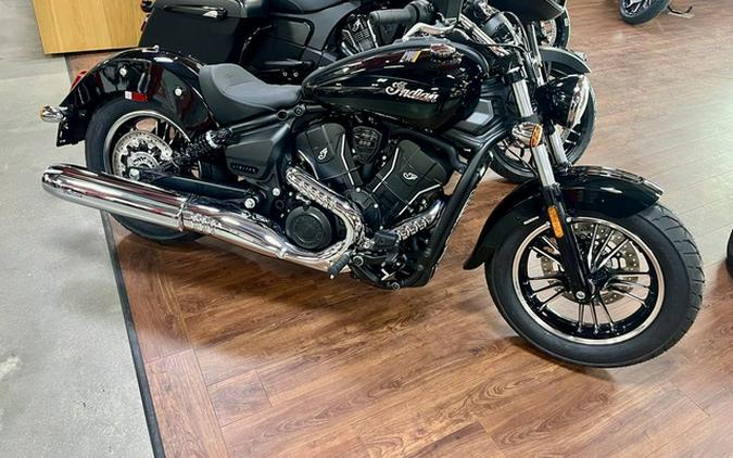 2025 Indian Scout Sixty Classic Limited Black Metallic