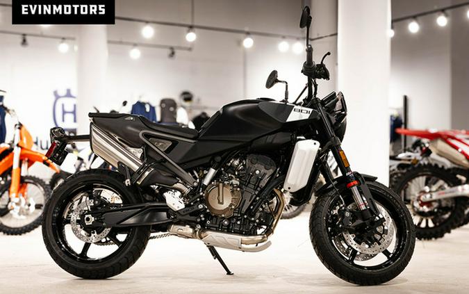 2025 Husqvarna Motorcycles SVARTPILEN 801