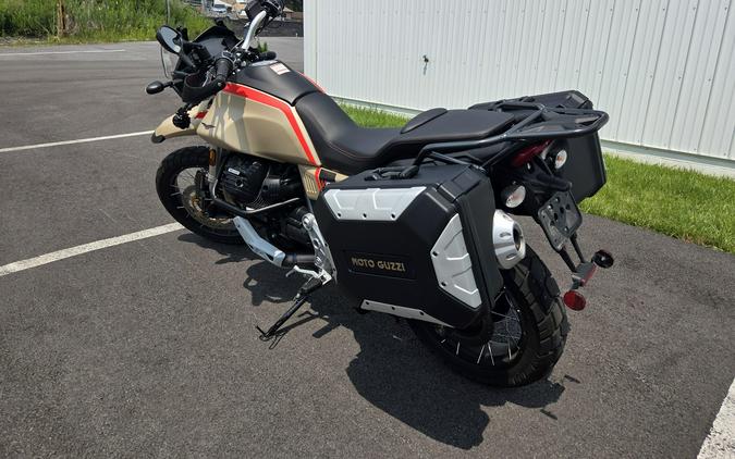 2021 Moto Guzzi V85 TT Travel