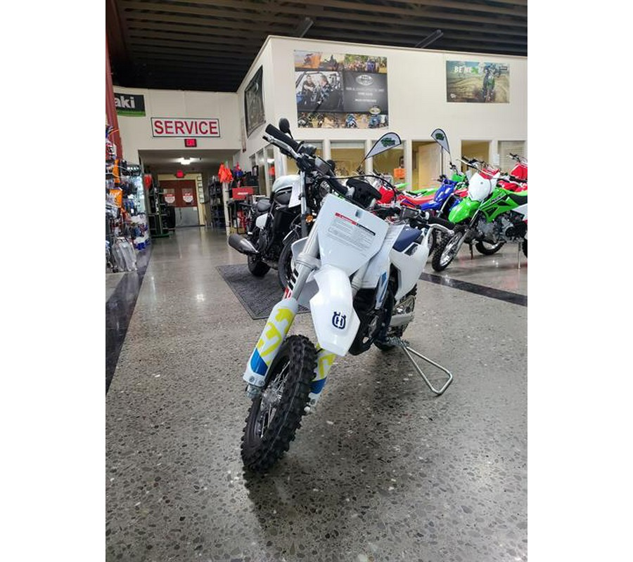 2024 Husqvarna EE 3