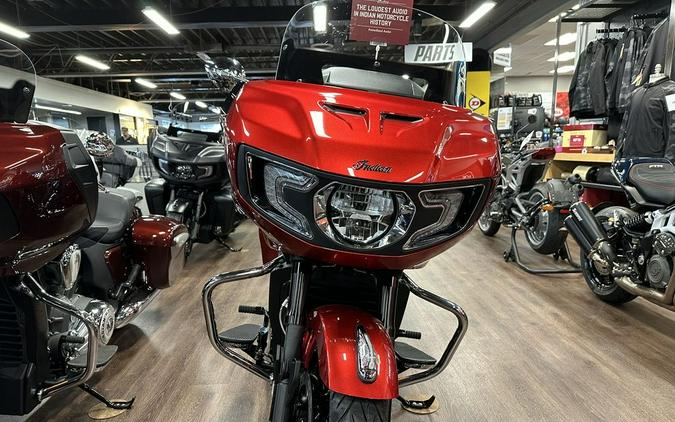 2024 Indian Motorcycle® Challenger® Limited with PowerBand Audio Package Sunset Red Metallic