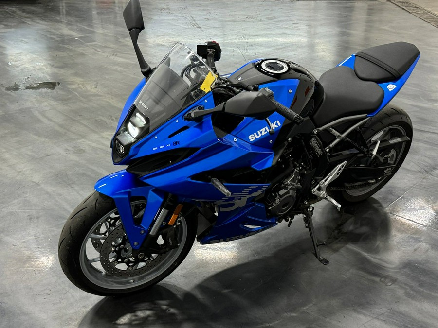 2024 SUZUKI GSX-S 8R