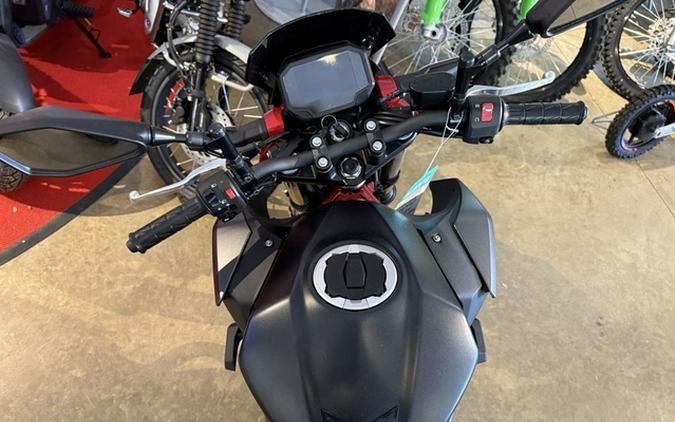 2025 Kawasaki Z500 SE ABS