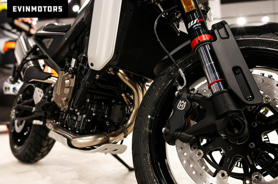 2025 Husqvarna Motorcycles SVARTPILEN 801