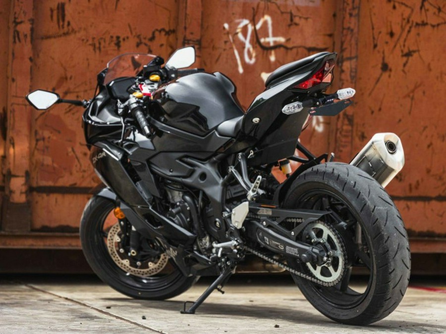 2025 Kawasaki NINJA ZX-4R ABS