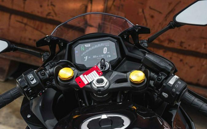 2025 Kawasaki NINJA ZX-4R ABS