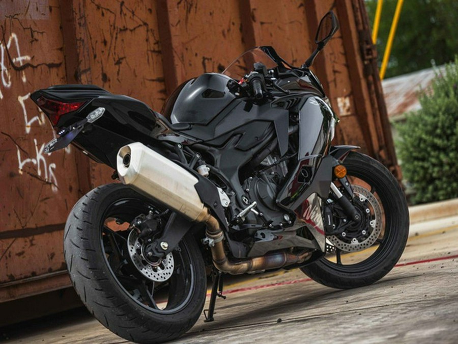 2025 Kawasaki NINJA ZX-4R ABS