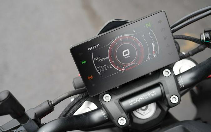 2024 CFMOTO 300NK