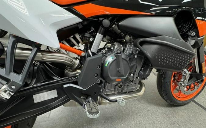 2024 KTM 890 SMT