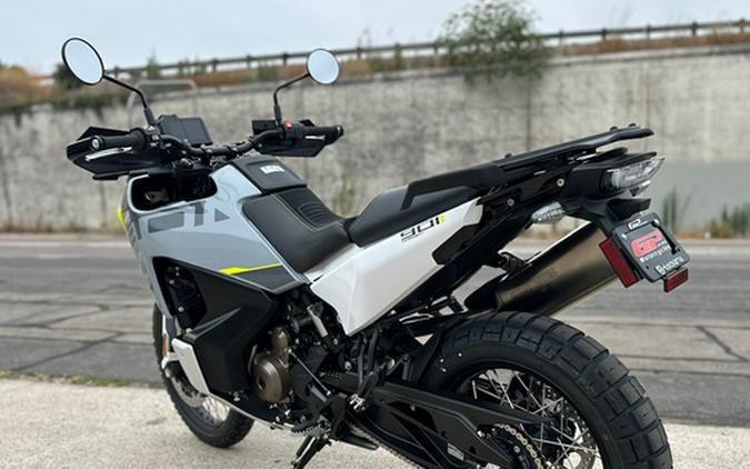 2025 Husqvarna Motorcycles Norden 901