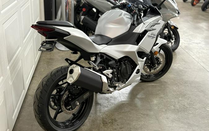 2025 Kawasaki Ninja 500 ABS