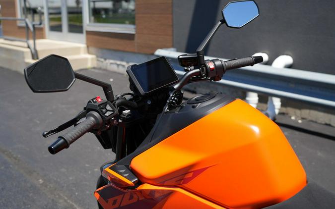 2024 KTM 990 Duke