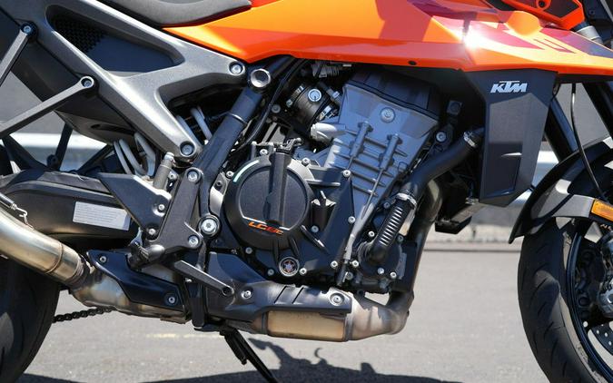 2024 KTM 990 Duke