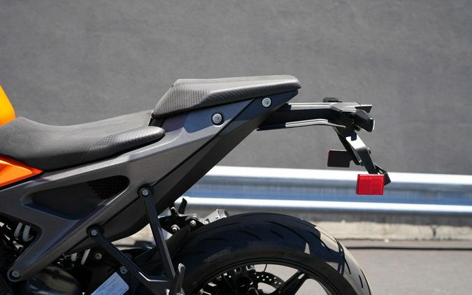 2024 KTM 990 Duke