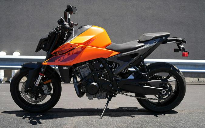 2024 KTM 990 Duke