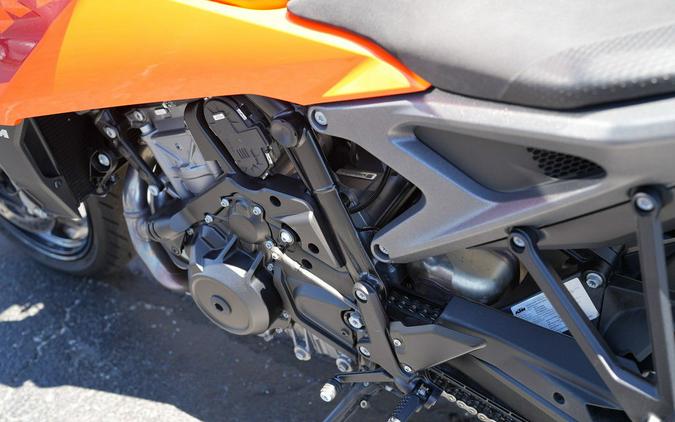 2024 KTM 990 Duke